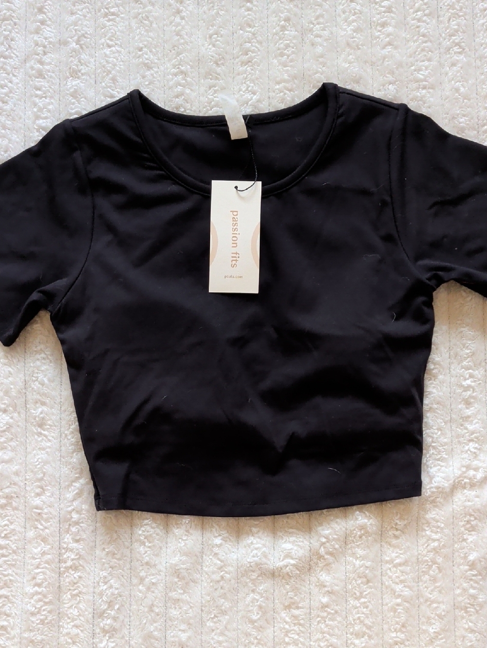 Ptula Passion Fits Black Short Sleeve Crop Top